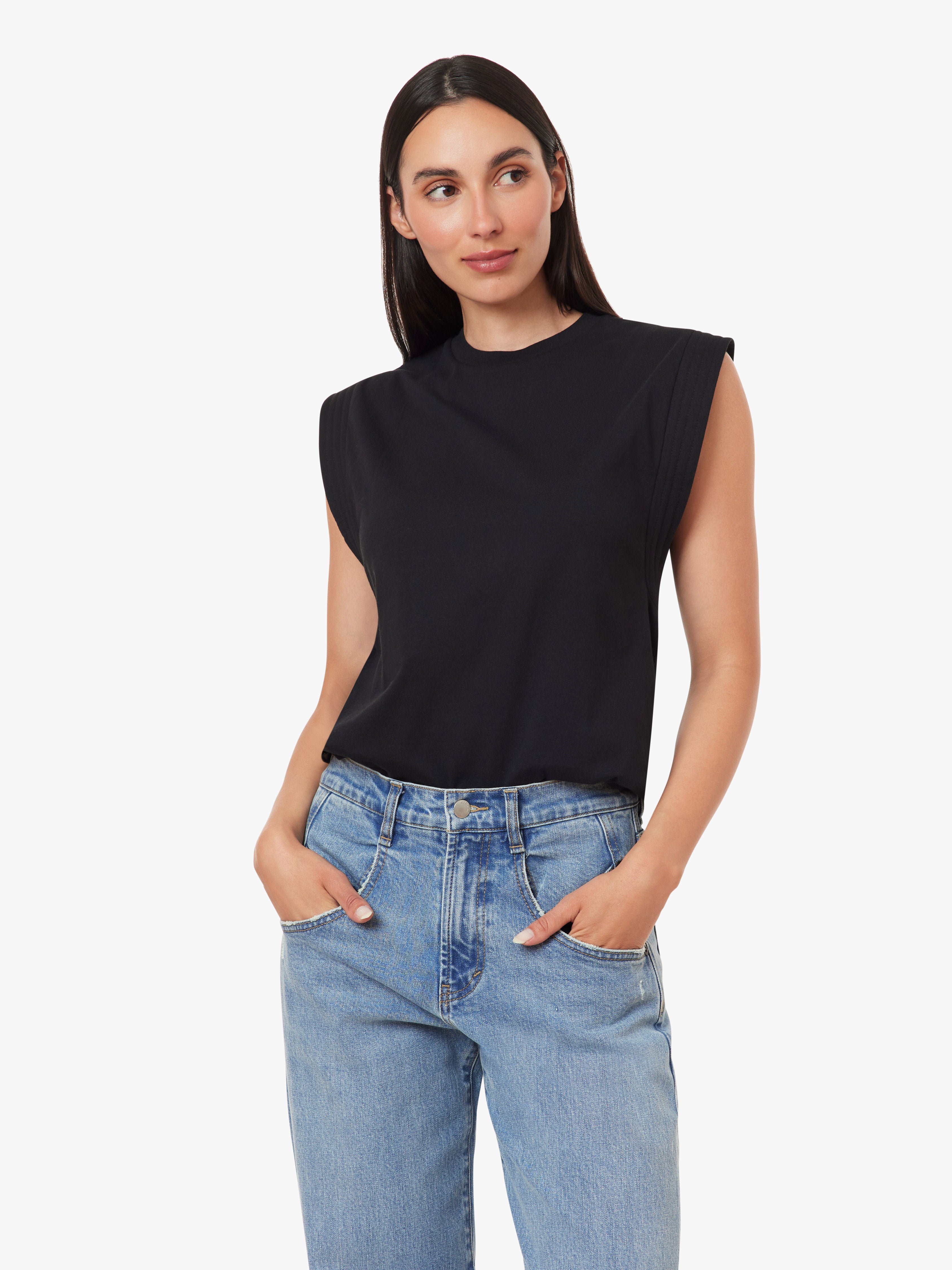 The Noa Tee