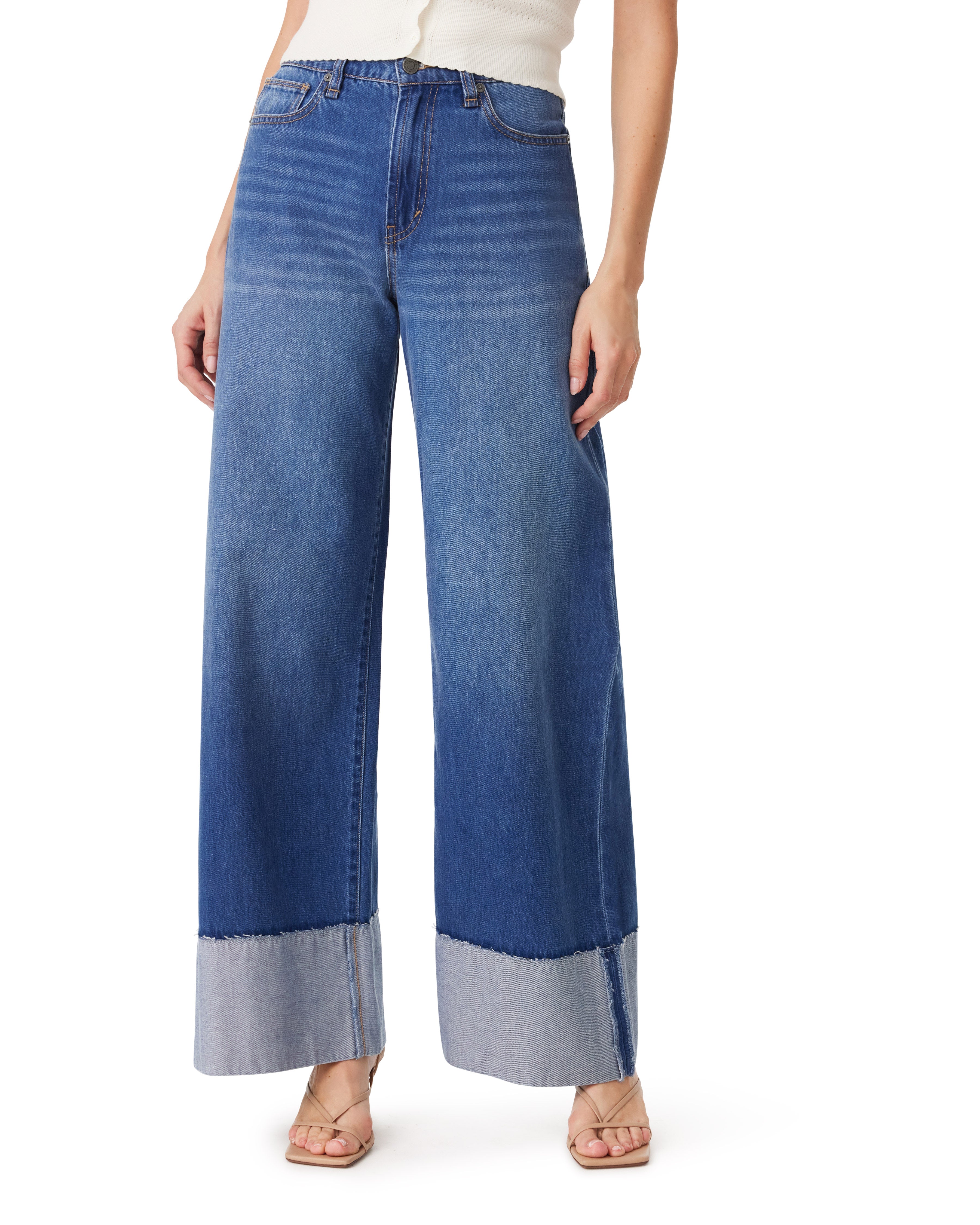 Low Slung Wide Leg Jeans