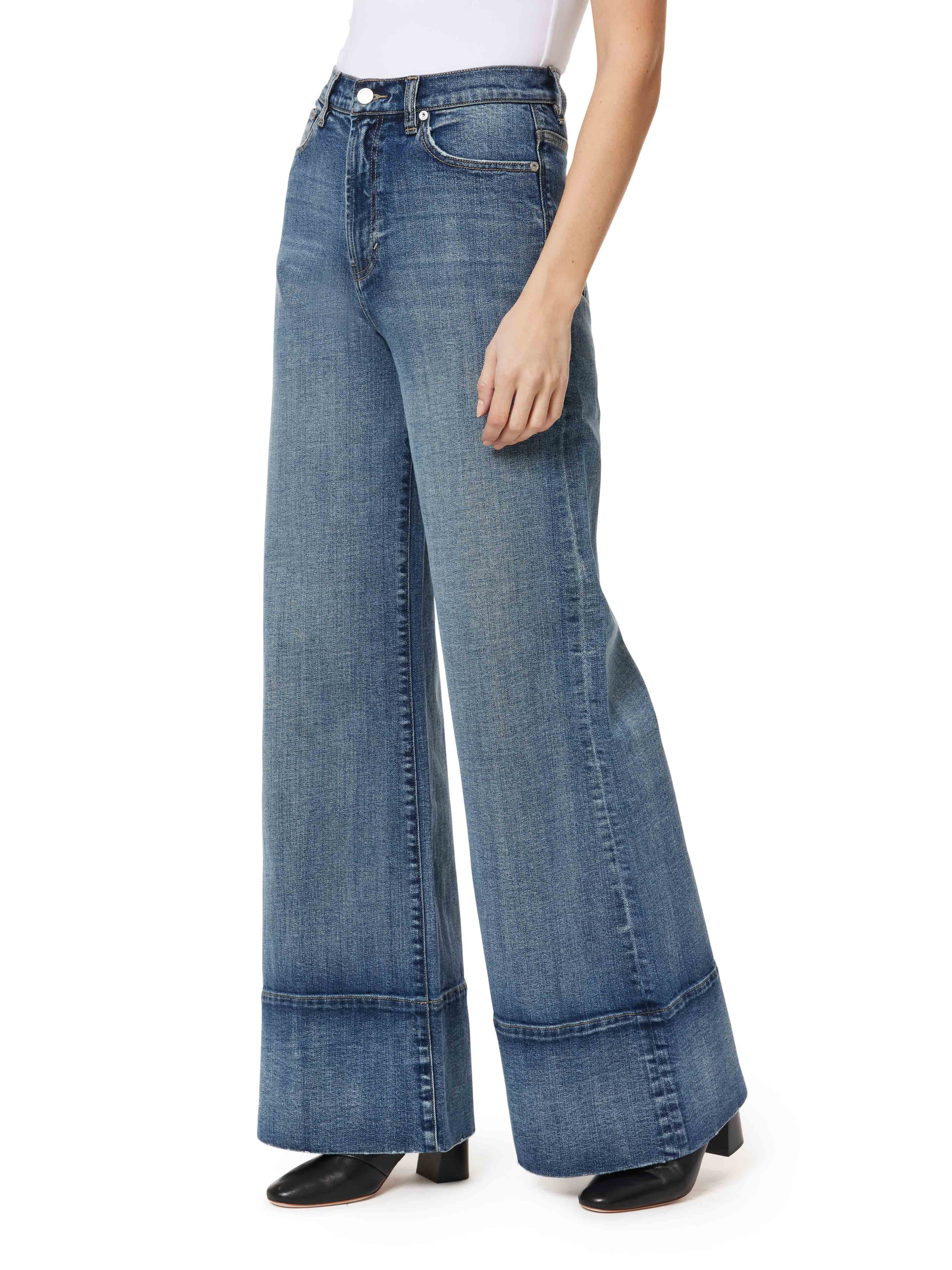 Emerson Relaxed Flare Jeans